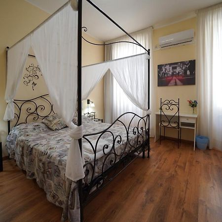 Florinda B&B Napoli Dış mekan fotoğraf